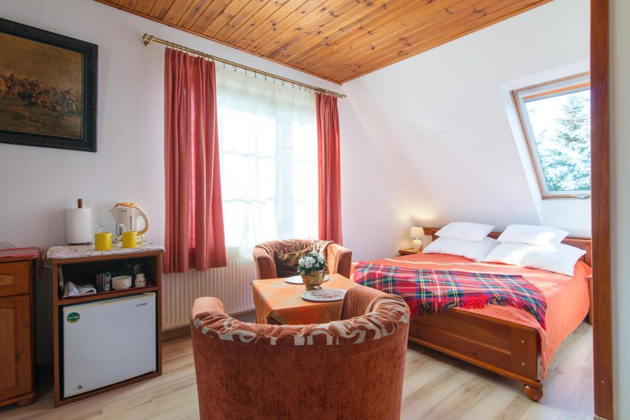 Dworek W Ogrodzie Kazimierz Dolny Bagian luar foto